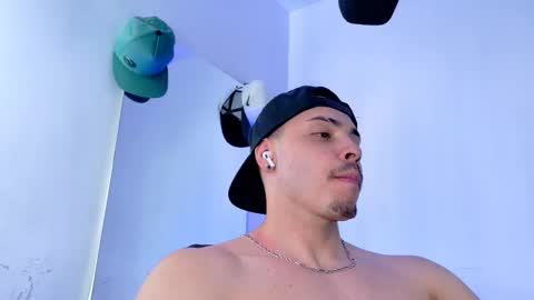 MAX online show from September 22, 7:46 pm