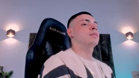 MAX online show from March 9, 8:52 pm