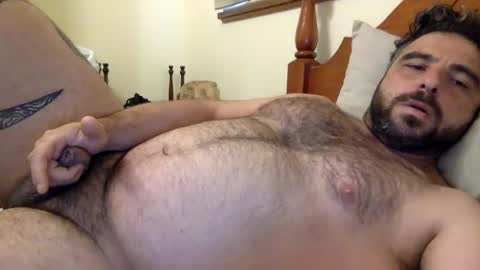 Snapshot of mazl0w chatting on October 14, 2:40 am mazl0w online show from October 14, 2:40 am