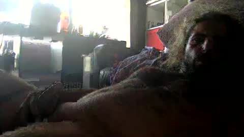 Snapshot of mazl0w chatting on January 4, 5:27 am mazl0w online show from January 4, 5:27 am