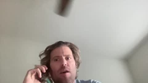 Snapshot of mbnc chatting on December 8, 7:32 pm lol online show from December 8, 7:32 pm