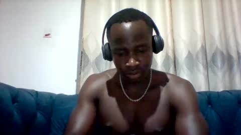 Snapshot of mclntz_bbc chatting on October 25, 1:40 am mclntz_bbc online show from October 25, 1:40 am