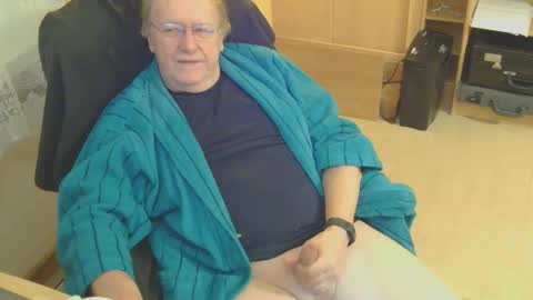 mcswis6 online show from April 1, 4:25 am