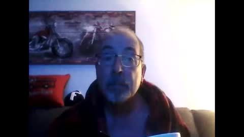 me at home online show from January 6, 11:03 am