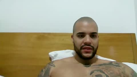 Snapshot of medellindrak chatting on December 25, 3:28 pm filippoae online show from December 25, 3:28 pm