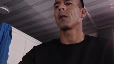 Snapshot of mensexydick20 chatting on February 17, 8:36 pm big brown online show from February 17, 8:36 pm