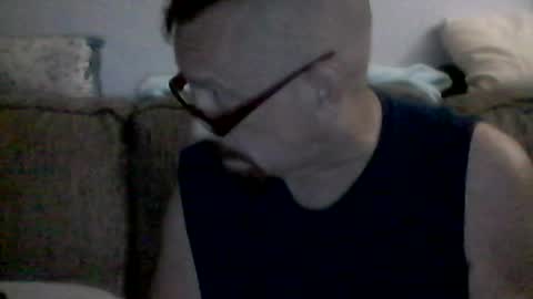 mhitch924 online show from July 14, 2:05 am