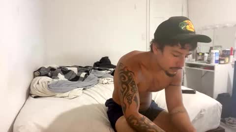 miamiclos1 online show from November 26, 2:31 pm