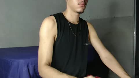 micaelrian777 online show from February 22, 12:27 am