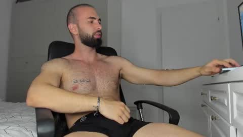MichaelEvansx online show from June 27, 7:08 pm