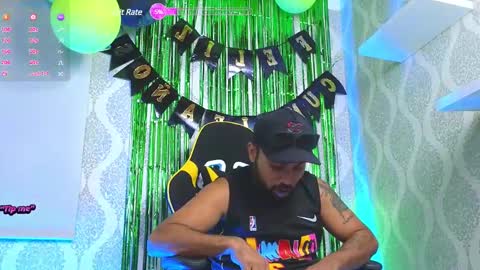 Michaell online show from December 7, 1:37 am