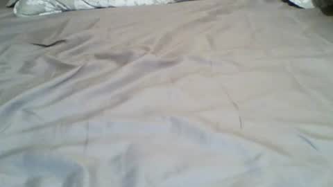 Snapshot of michelpop84 chatting on October 28, 9:50 pm michelpop84 online show from October 28, 9:50 pm