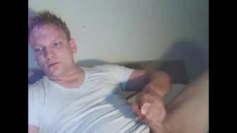 mickkxl online show from February 9, 11:59 am