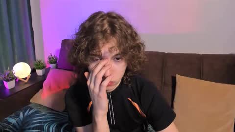 Max online show from January 11, 4:11 pm