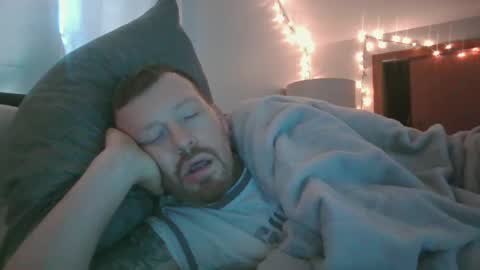 Snapshot of midtownhustler chatting on September 30, 12:31 pm midtownhustler online show from September 30, 12:31 pm