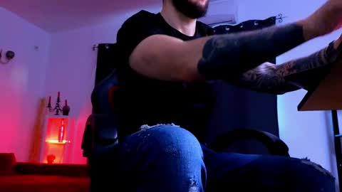 MightyAaron online show from May 19, 3:13 am