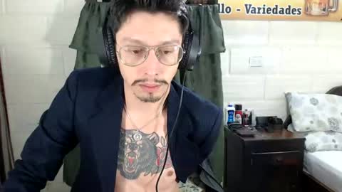 Miguel  Independent Model  online show from June 14, 11:34 am