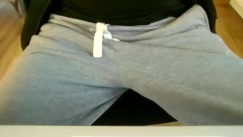 mik online show from November 7, 12:30 pm