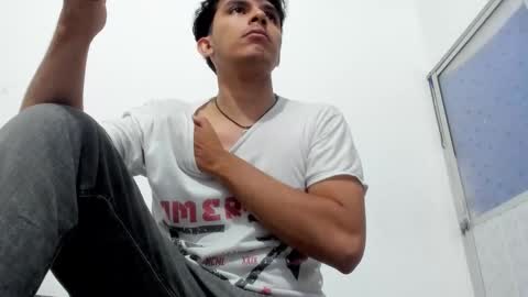 Snapshot of mikael_stor chatting on October 1, 12:09 pm mikael_stor online show from October 1, 12:09 pm