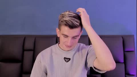 mikael online show from February 19, 3:47 am