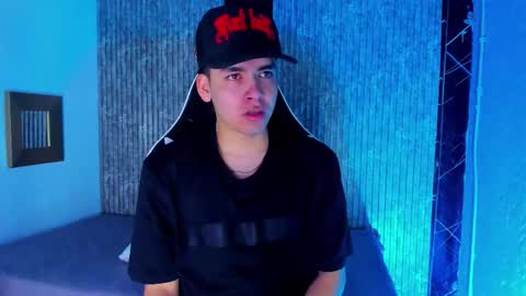 Mike 0233 online show from December 14, 4:41 am