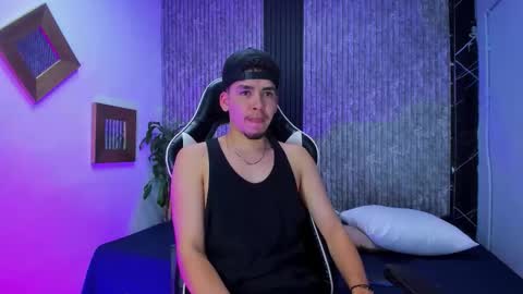 Mike 0233 online show from January 15, 5:22 am