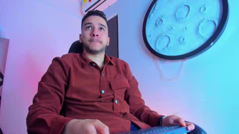 Mike  online show from January 19, 11:23 am