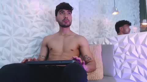 Mike online show from February 19, 6:32 pm