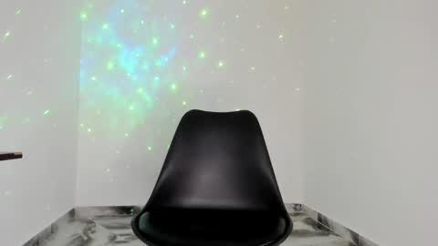 mikee_scooth online show from May 22, 12:10 pm