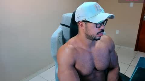 Snapshot of mikehotk chatting on October 6, 8:02 pm mikehotk online show from October 6, 8:02 pm