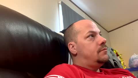 Snapshot of mikeylikesit2222 chatting on December 14, 2:42 pm mikeylikesit2222 online show from December 14, 2:42 pm