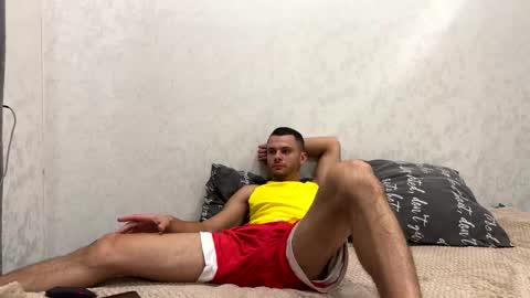 Snapshot of milka_boys chatting on October 15, 9:17 am Dan online show from October 15, 9:17 am