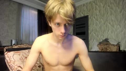 Isaac online show from February 15, 4:40 am