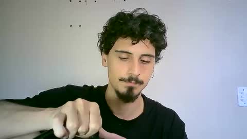 milkoffee online show from December 9, 4:40 pm