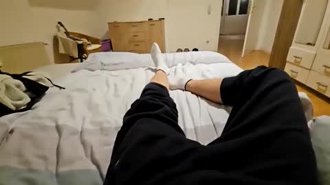 Jesse J. online show from December 18, 7:21 pm