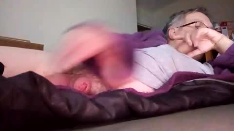 Snapshot of minos60200 chatting on January 1, 8:04 pm Stephano online show from January 1, 8:04 pm