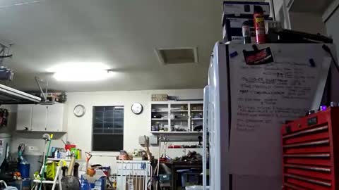 Snapshot of mischeifandpleasure chatting on October 31, 5:09 am MischiefAndPleasure online show from October 31, 5:09 am