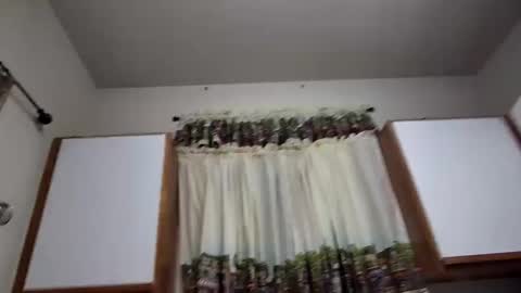 Snapshot of mister7117 chatting on October 20, 5:22 am Ayejay online show from October 20, 5:22 am