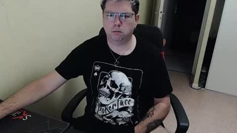 mistercoeur online show from December 4, 8:23 am