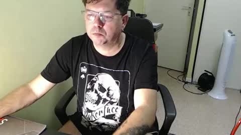 mistercoeur online show from November 12, 8:42 am