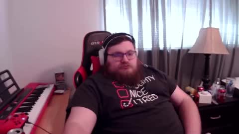 Snapshot of mistermac935 chatting on December 23, 6:48 pm mistermac935 online show from December 23, 6:48 pm