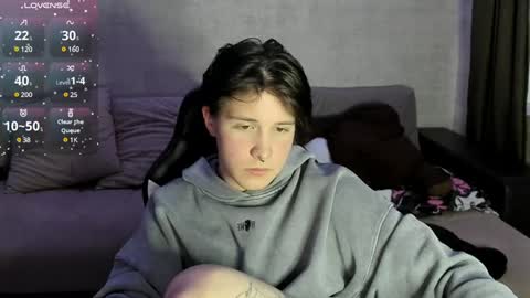 Miya online show from December 13, 7:53 pm