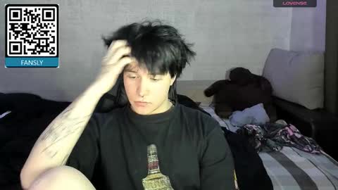 Snapshot of miya_meow_miku chatting on October 23, 5:27 pm MeowMiku online show from October 23, 5:27 pm