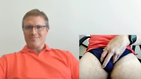 Snapshot of moe_001 chatting on February 17, 6:59 pm Moe online show from February 17, 6:59 pm