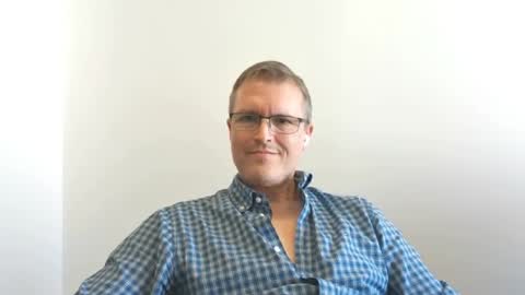 Snapshot of moe_001 chatting on September 25, 7:24 pm Moe online show from September 25, 7:24 pm