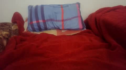 moncef122 online show from December 19, 10:45 am