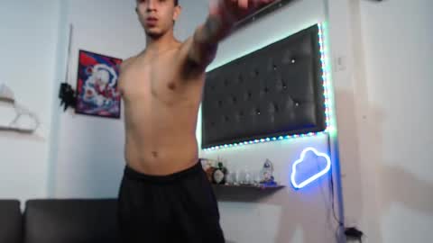 Snapshot of monkey_uchiha77 chatting on January 22, 3:07 pm simon dice online show from January 22, 3:07 pm