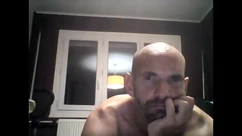 montmasse online show from May 23, 10:37 pm