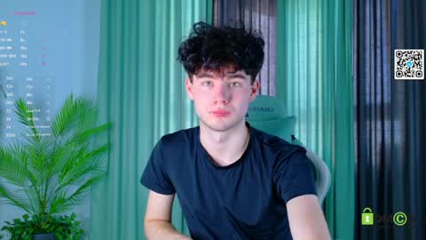 moon_gloww online show from April 9, 6:19 am