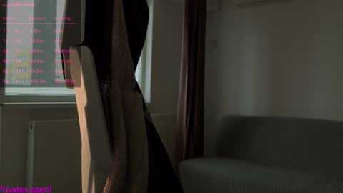 Moonsire online show from February 8, 5:57 am